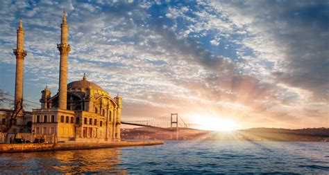 Şehir Seyahati Rehberi: İstanbul Gezilecek Yerler